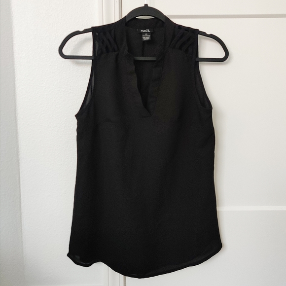 Rue21 Crisscross Sleeve Tank Top - Picture 1 of 4